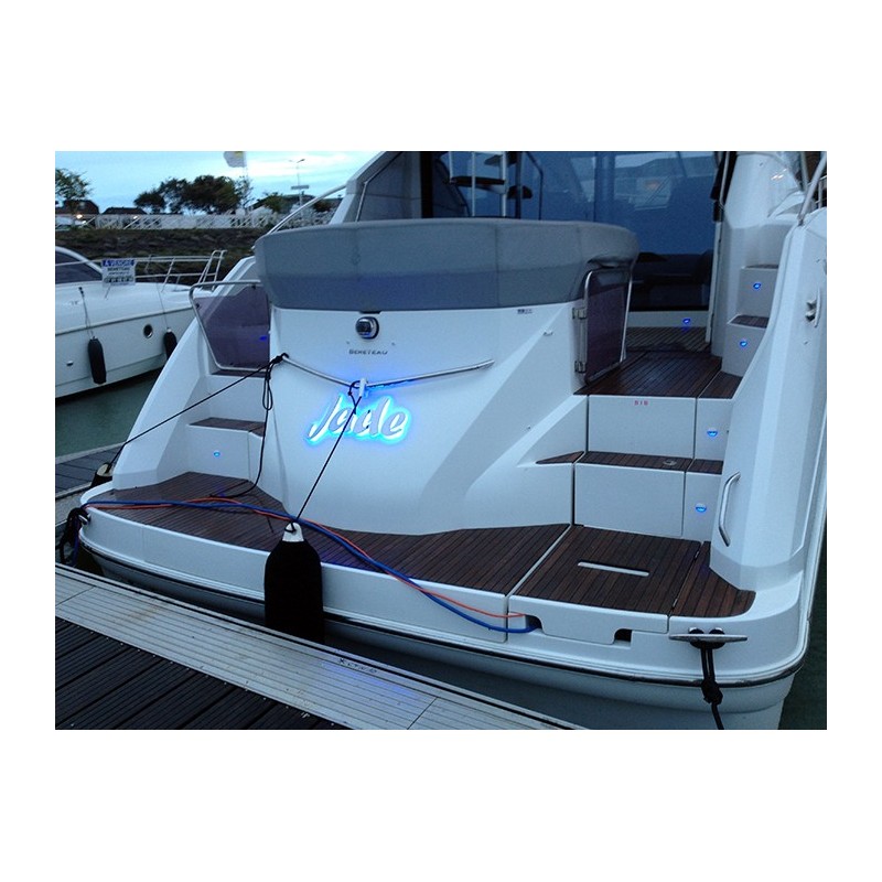 Lettres LED et Inox 316 L poli miroir