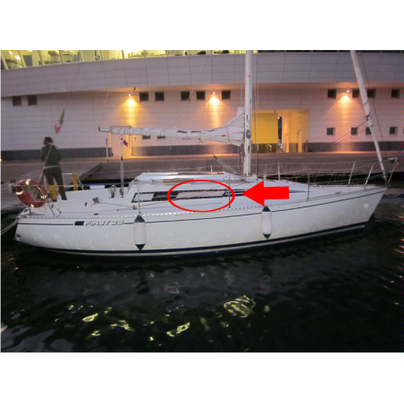 FIRST 29 Front porthole