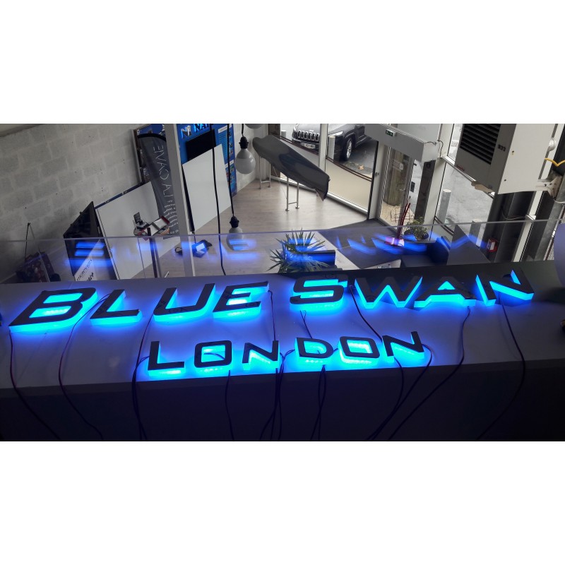 Lettres LED et Inox 316 L poli miroir