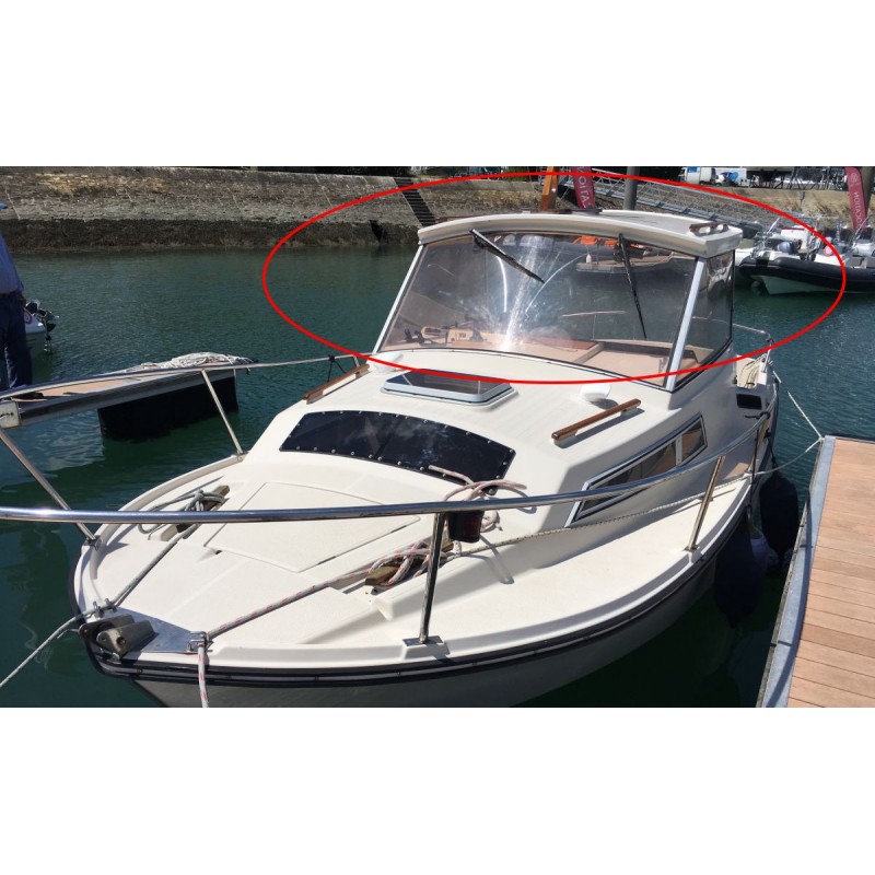 Pare-brise en plexiglass pour bateau Antares 660 Bénéteau