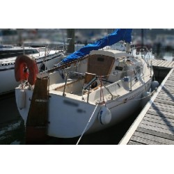 Bénéteau First 24 companionway door