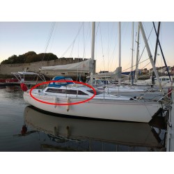 Jeanneau Sundream 28 side porthole