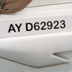 Immatriculation de votre bateau en adhésif