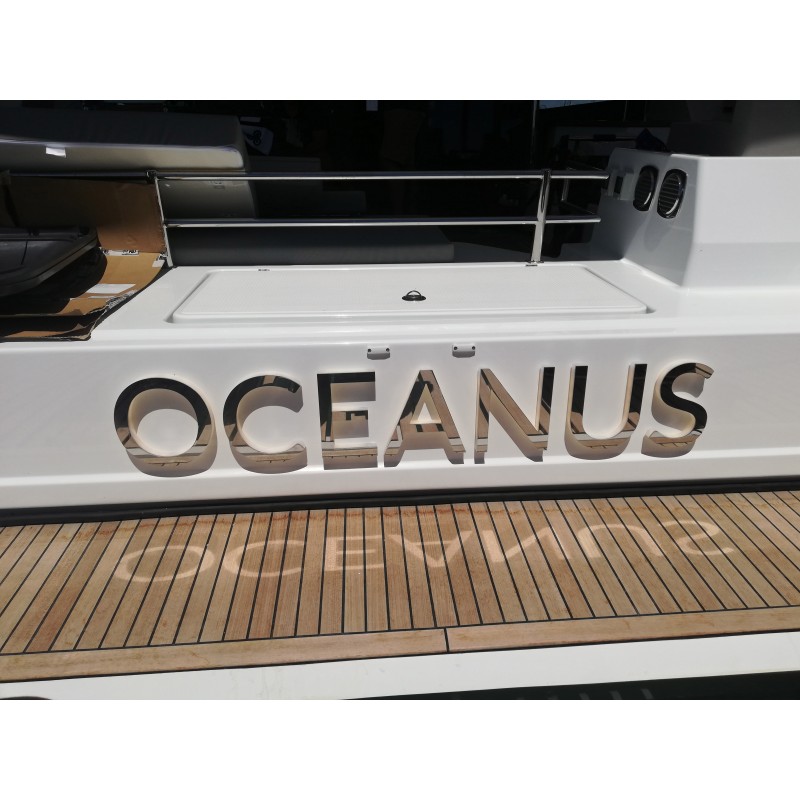 Nom lumineux avec LED couleur blanc chaud OCEANUS