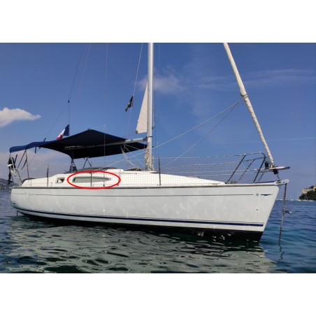 Sun Odyssey 29.2 porthole