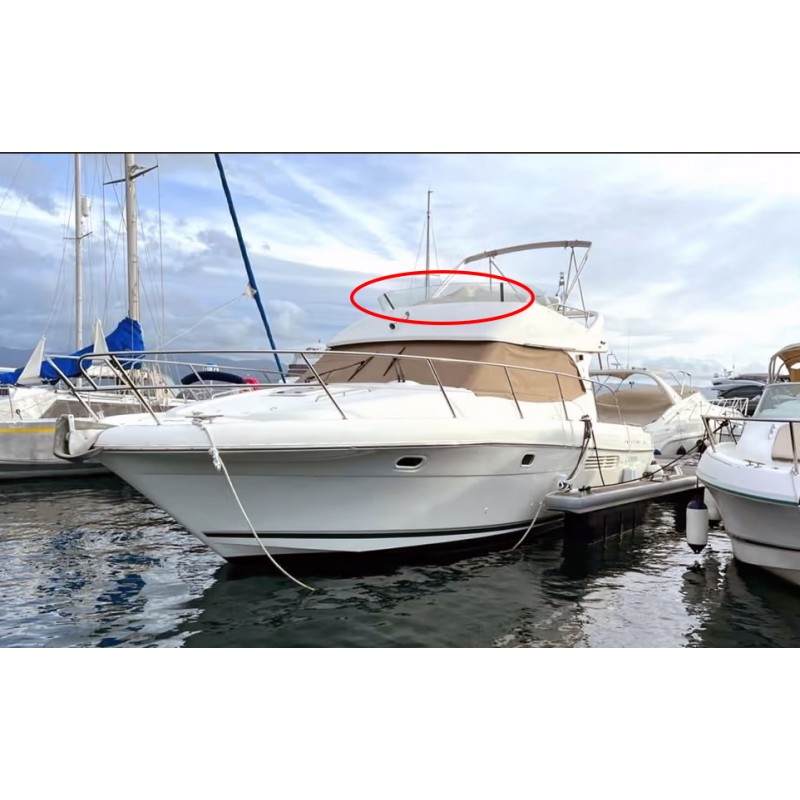 brise vent de Prestige 36 sur flybridge de Jeanneau