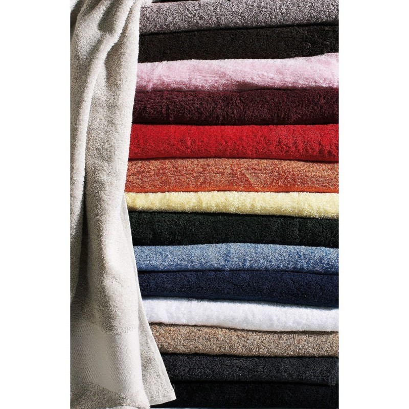 Drap de bain avec le nom de votre bateau brodé