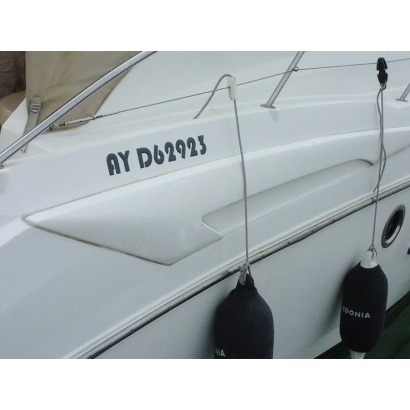 Immatriculation en relief de votre bateau en adhésif