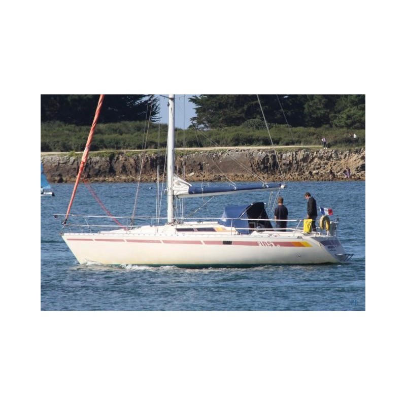 Hublot en plexiglass pour bateau  FIRST 35 (modèle années 80)